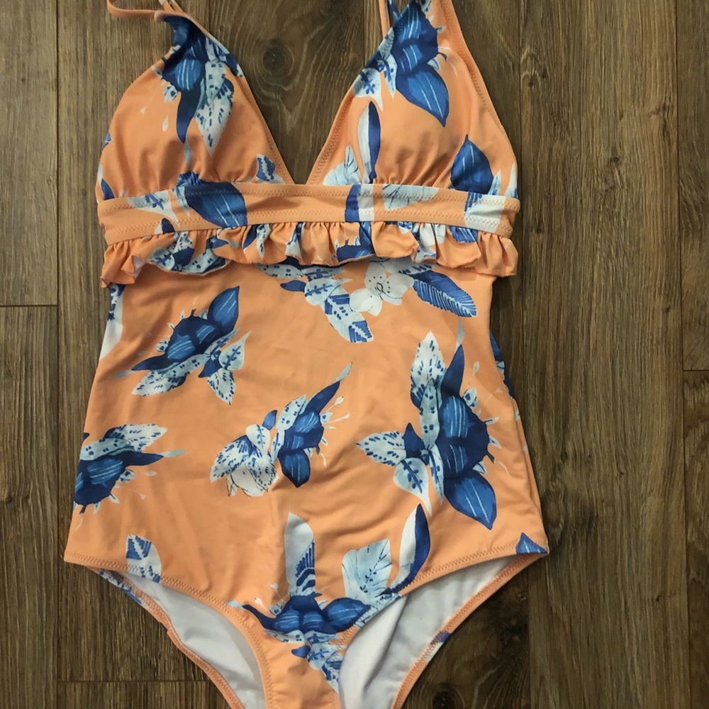 One piece suit